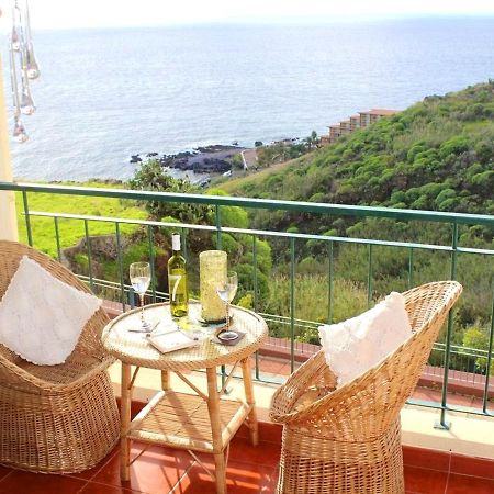 2 Bedrooms Appartement At Canico 200 M Away From The Beach With Sea View Furnished Balcony And Wifi Extérieur photo
