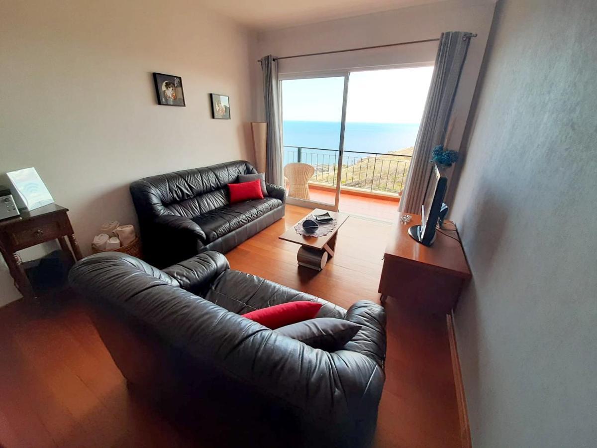 2 Bedrooms Appartement At Canico 200 M Away From The Beach With Sea View Furnished Balcony And Wifi Extérieur photo